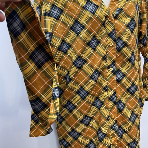 Lola May Long Sleeve Button Up Dress - Picture 5 of 8